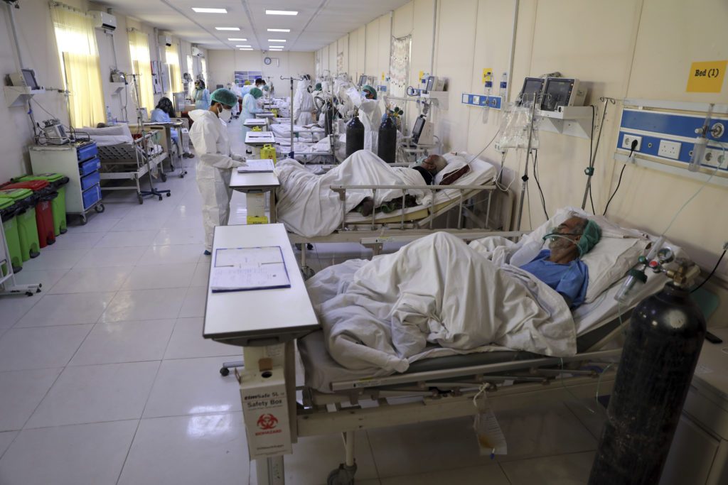 Ραγδαία αύξηση των κρουσμάτων κορονοϊού στην Ιαπωνία: Μόνο οι ασθενείς που νοσούν σοβαρά στα νοσοκομεία