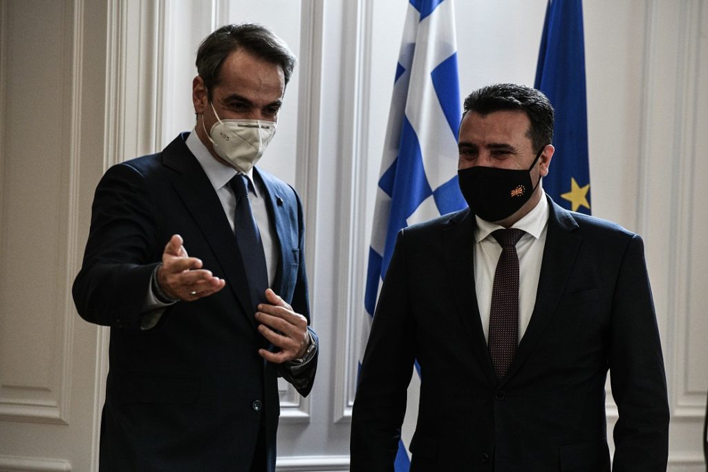 ΣΥΡΙΖΑ: Η κυβέρνηση υπονομεύει οποιαδήποτε δυνατότητα ανάπτυξης στρατηγικής σχέσης με τη Β. Μακεδονία
