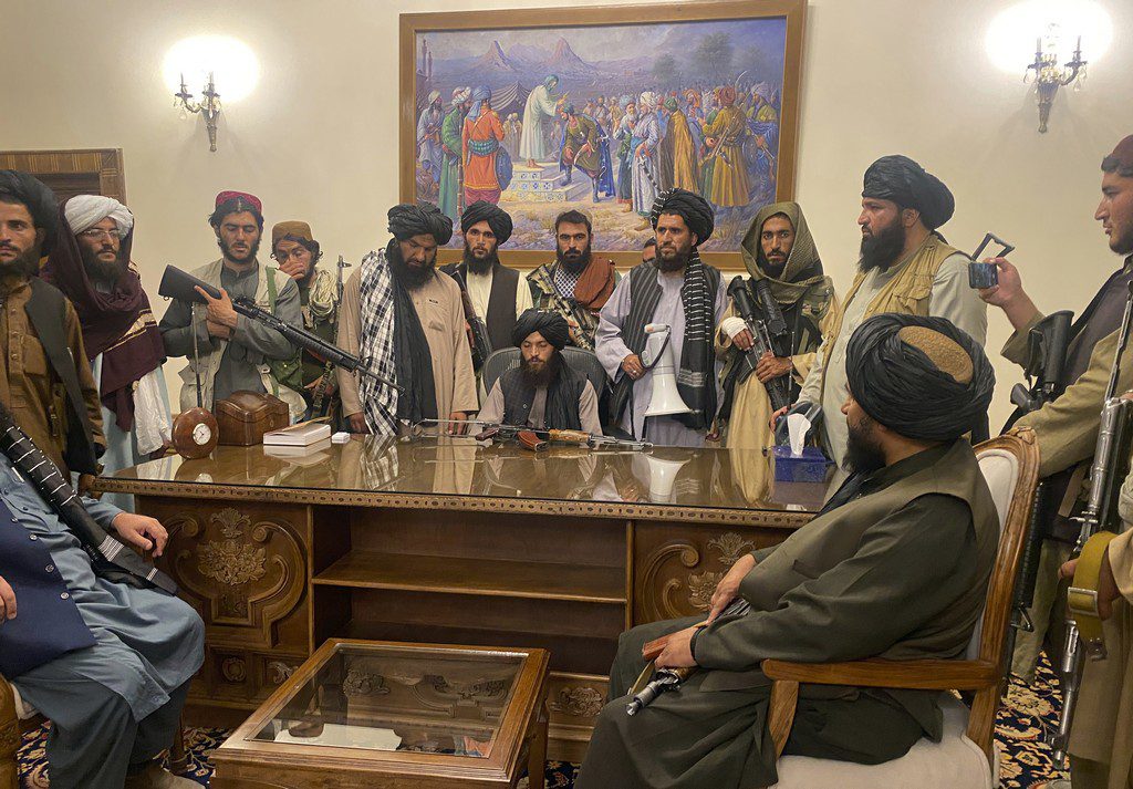 Αφγανιστάν: Συνάντηση του διευθυντή της CIA με τον αρχηγό των ταλιμπάν στην Καμπούλ