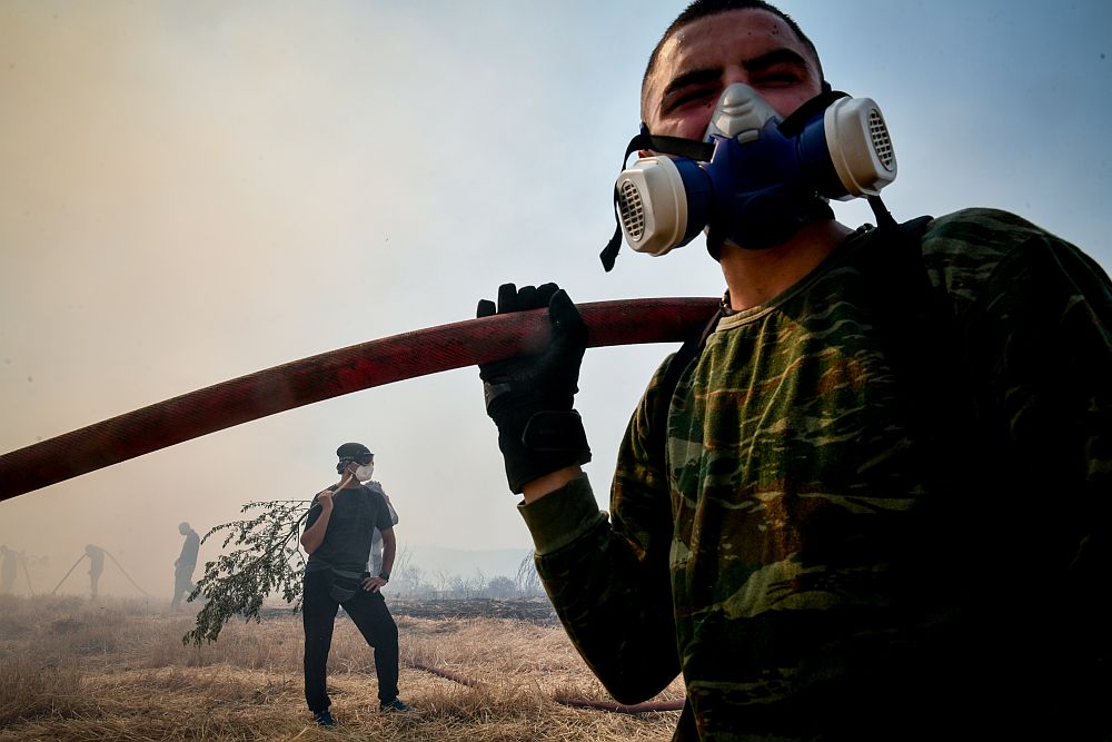 Πυρκαγιά σε χορτολιβαδική έκταση στην Αταλάντη