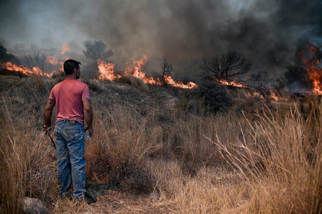 Ερωτήματα από τον ΣΥΡΙΖΑ για τις πυρκαγιές σε Κερατέα και Βίλια