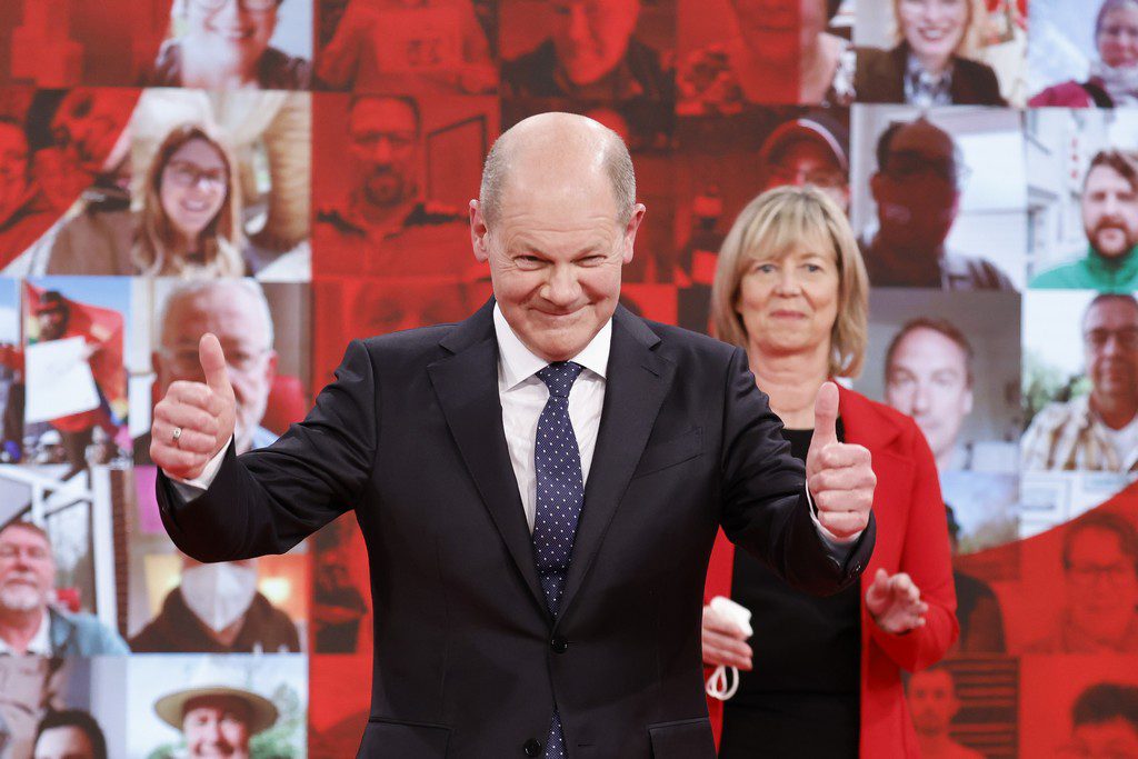 Γερμανία: Το SPD προηγείται των συντηρητικών της Μέρκελ για πρώτη φορά στα τελευταία 15 χρόνια