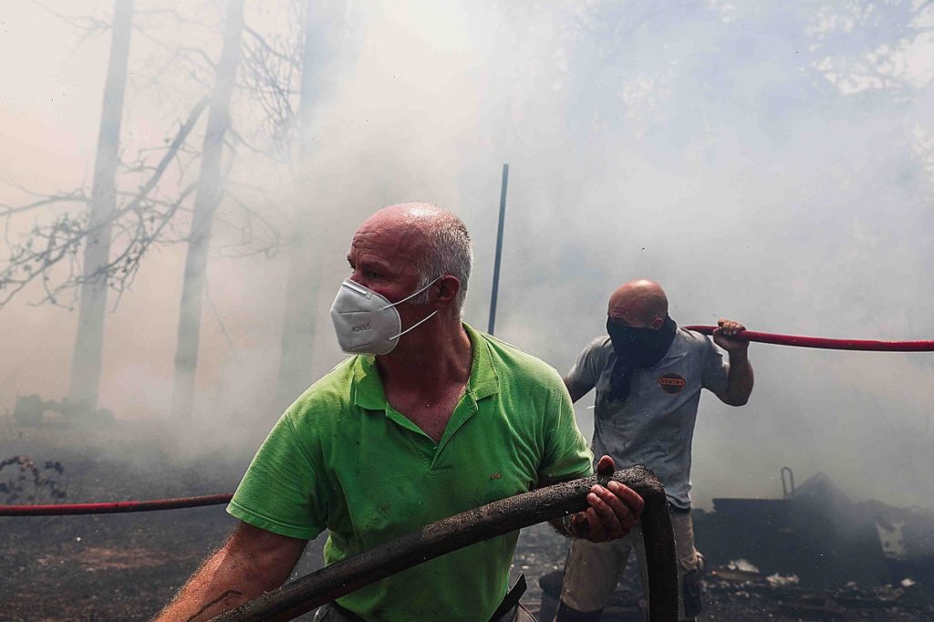 «Οι αστυνομικοί εκατοντάδες, οι πυροσβέστες ελάχιστοι»