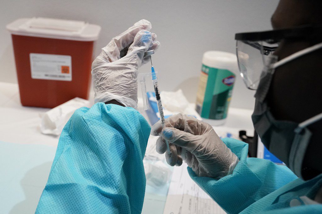 Κορονοϊός – ΠΟΥ: Οι ενισχυτικές δόσεις των εμβολίων θα πρέπει να καθυστερήσουν
