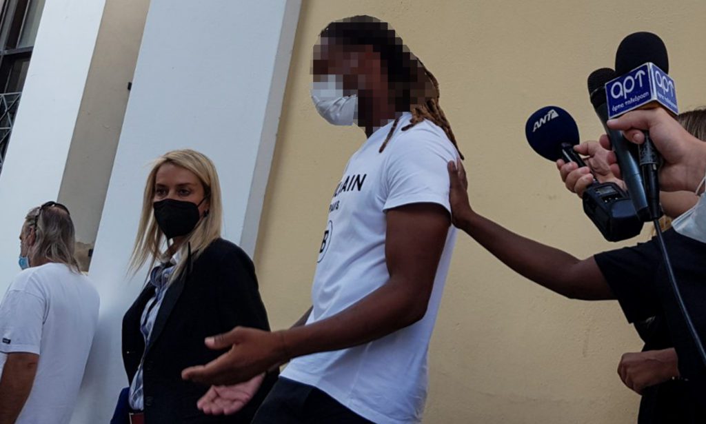 Υπόθεση Σεμέδο: Η αφοπλιστική απάντηση της 17χρονης στην αχρείαστη ερώτηση της ανακρίτριας περί «προκλητικών» φωτογραφιών στα social media