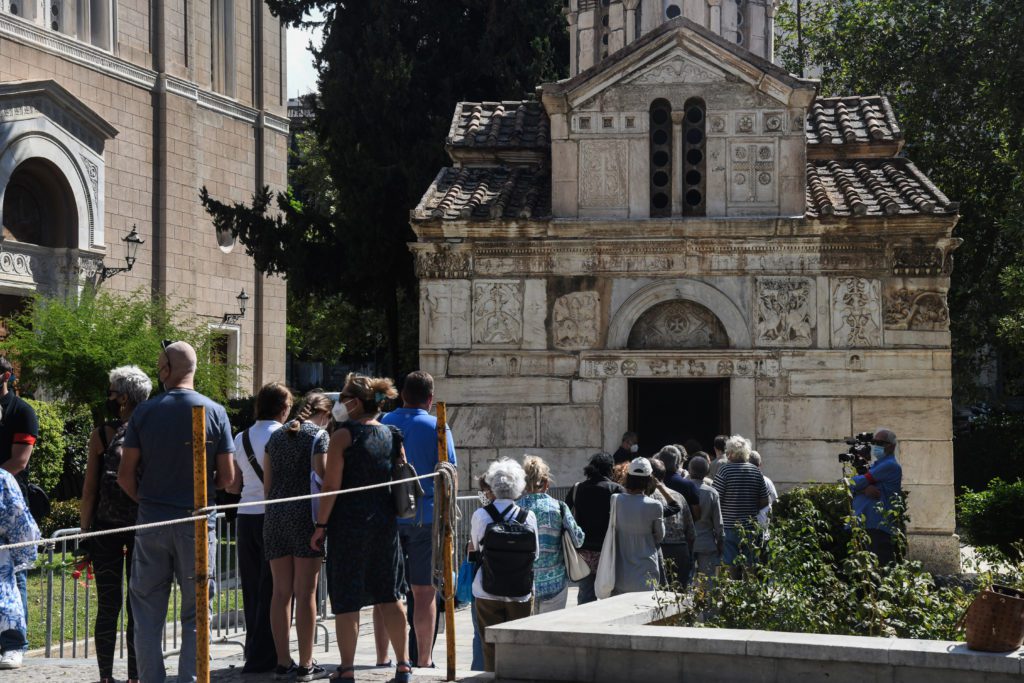 Μίκης Θεοδωράκης: Μέχρι τις 14:00 σε λαϊκό προσκύνημα – Θα ακολουθήσει τελετή αποχαιρετισμού