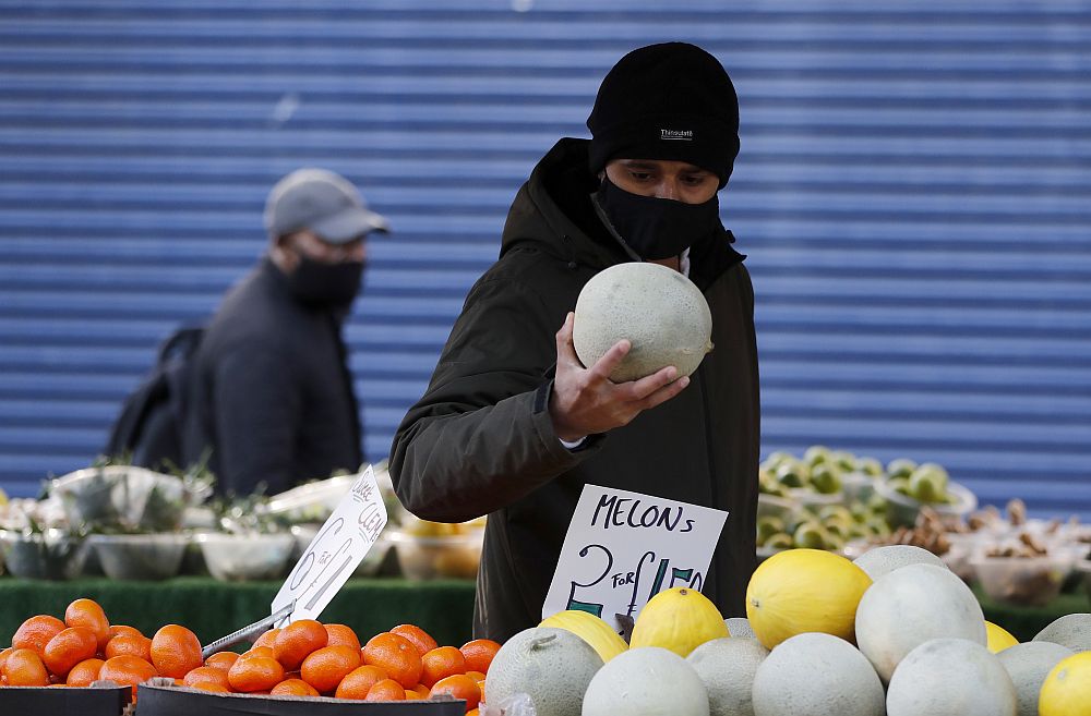 Διεθνής Τύπος: Ο Σολτς ενώπιον της επιτροπής οικονομικών – «Χειμώνας της δυστυχίας» για χιλιάδες βρετανικά νοικοκυριά