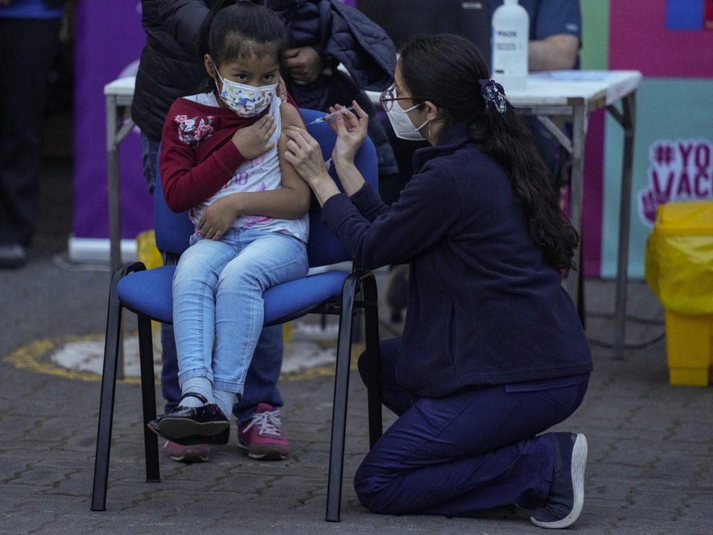Χιλή: Ξεκίνησε ο εμβολιασμός παιδιών 6-11 ετών για την COVID-19