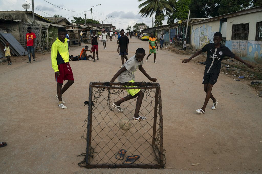 Ακτή Ελεφαντοστού: Πατέρας κατηγορείται ότι νάρκωνε και βίαζε τα 5 ανήλικα παιδιά του