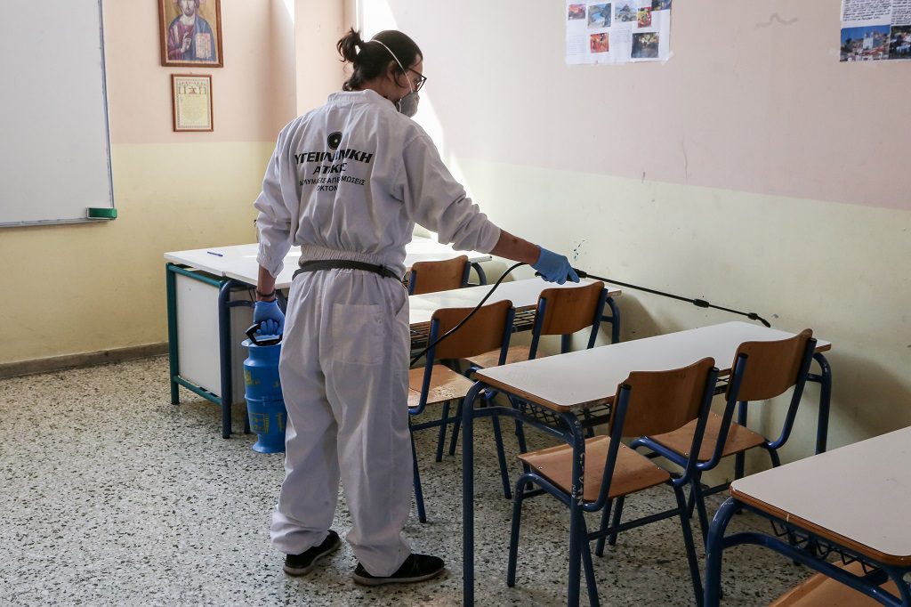 Σχολεία: Εγκλημα με το πρώτο κουδούνι