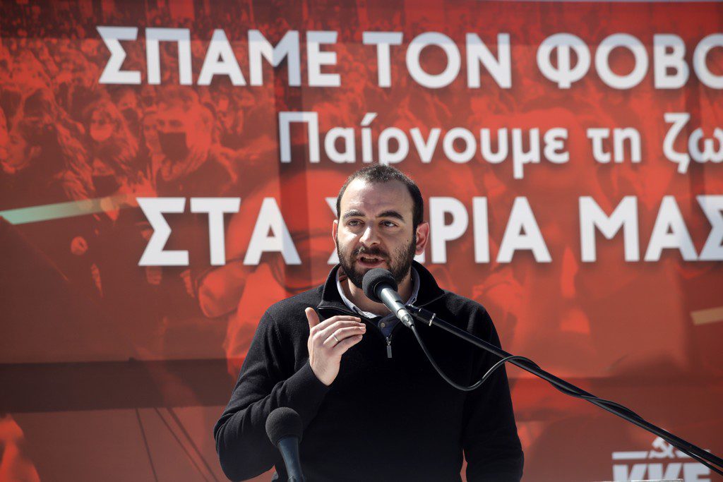 Νίκος Αμπατιέλος: Χιλιάδες δυνατά, χαμογελαστά, αληθινά νεανικά πρόσωπα!