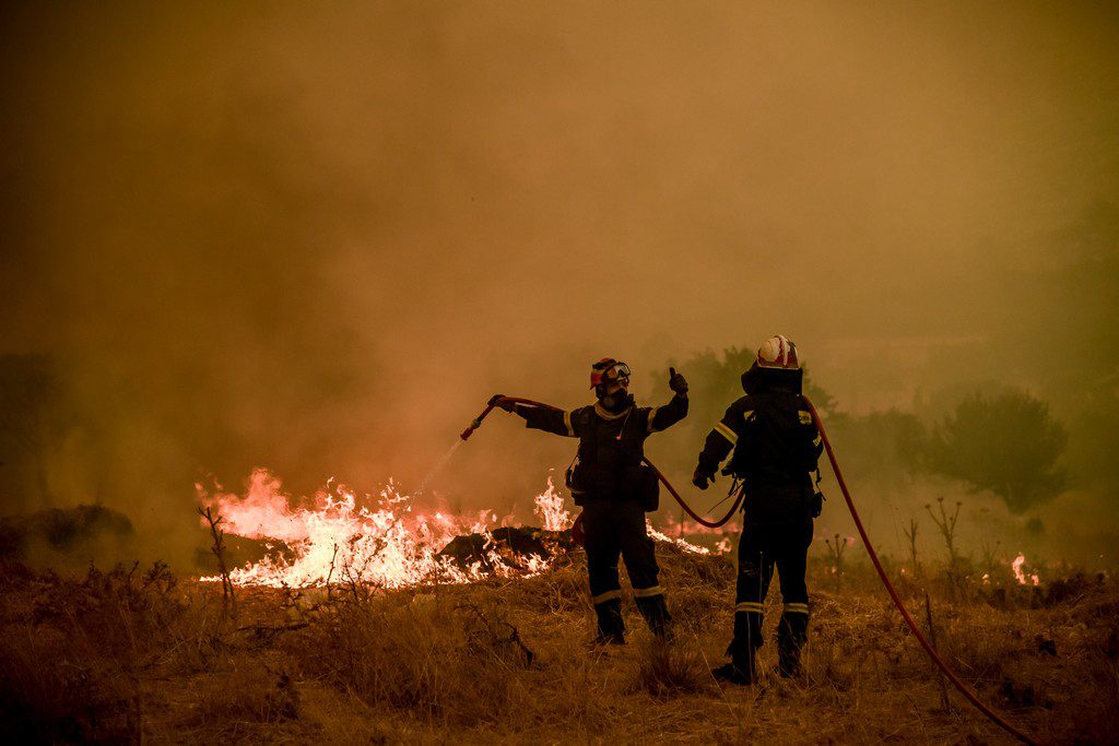 Φωτιά στον Μαραθώνα – Μεγάλη κινητοποίηση από την Πυροσβεστική