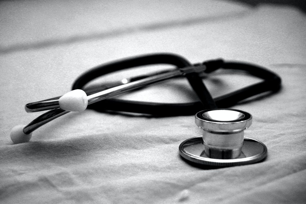 Βόλος: Έριξε την ευθύνη στους… νεκρούς ασθενείς ο αρνητής γιατρός – Τι κατέθεσε