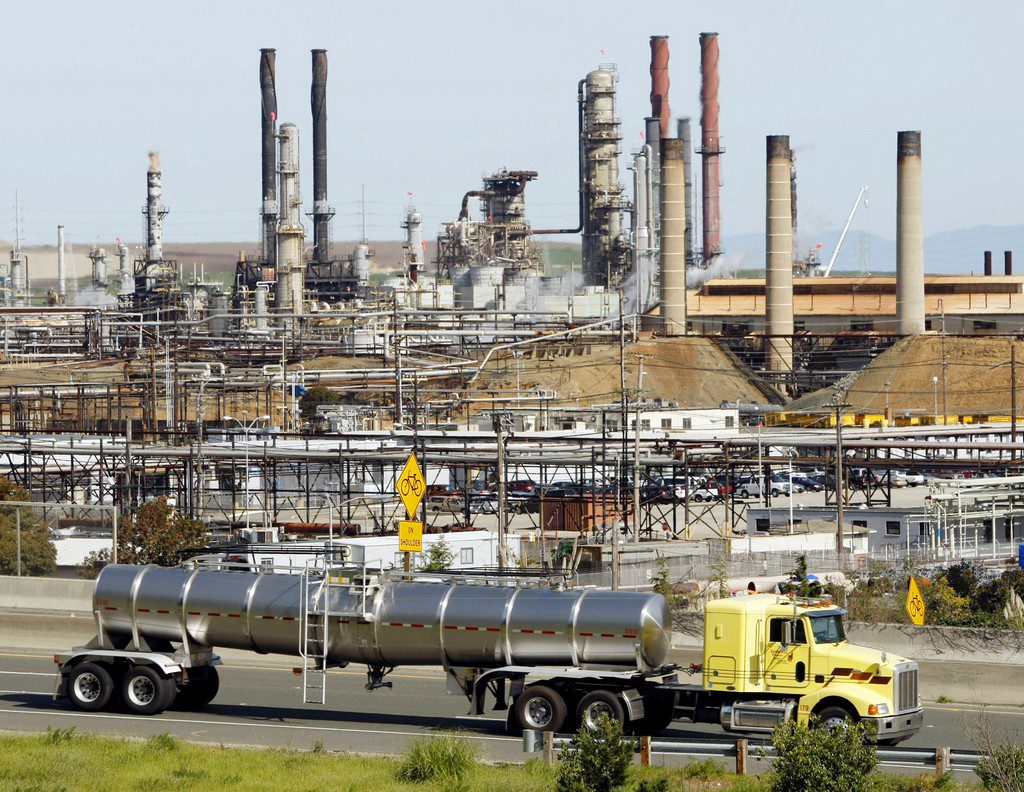 ΗΠΑ: Κλήση στις μεγάλες πετρελαϊκές για παραπληροφόρηση σχετικά με το κλίμα
