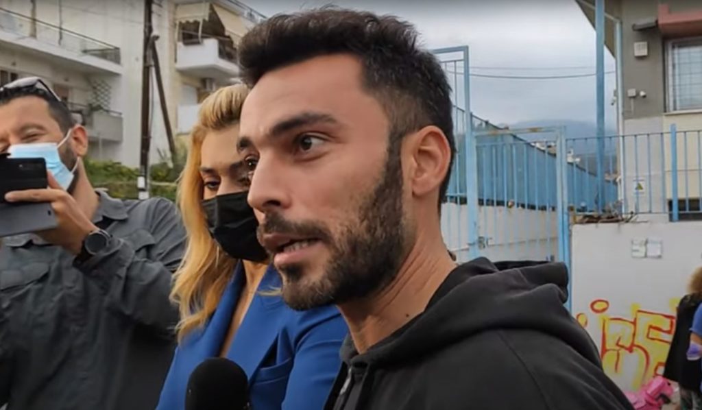Θεσσαλονίκη: Πατέρας αρνητής αξιώνει 2,7 εκατ. ευρώ από τη διευθύντρια του σχολείου του παιδιού του (Video)