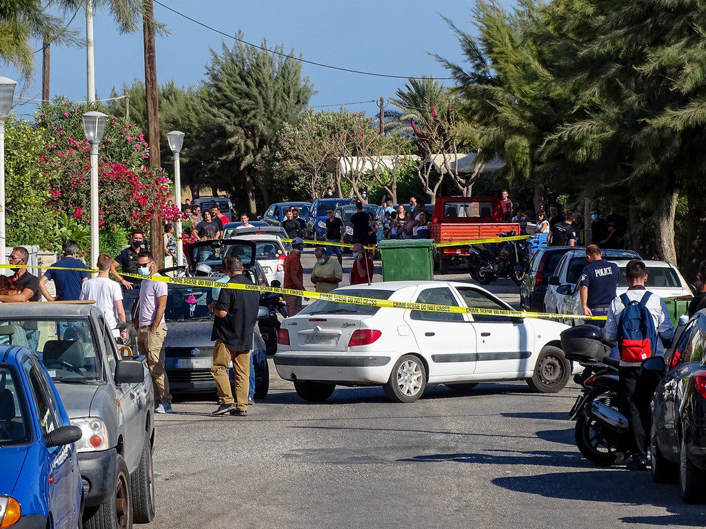 Νέα γυναικοκτονία στη Ρόδο: Πυροβόλησε και σκότωσε εκπαιδευτικό μέσα στο δρόμο – Αυτοκτόνησε ο δράστης