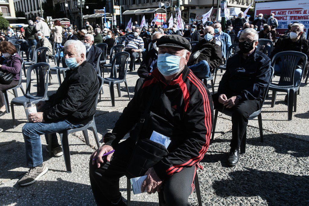 Για να έχουμε ασφάλιση διαγενεακής αλληλεγγύης χρειάζεται να αποκαταστήσουμε την αγορά εργασίας