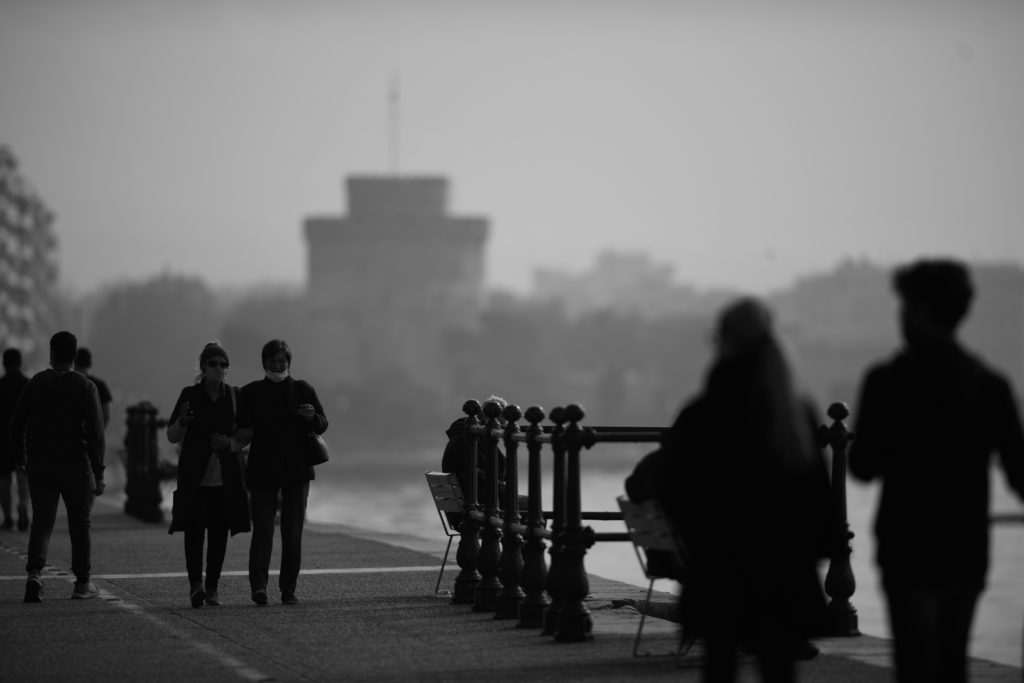 Σε μίνι lockdown Θεσσαλονίκη, Λάρισα και Κιλκίς – Παράταση μέτρων σε 7 περιοχές