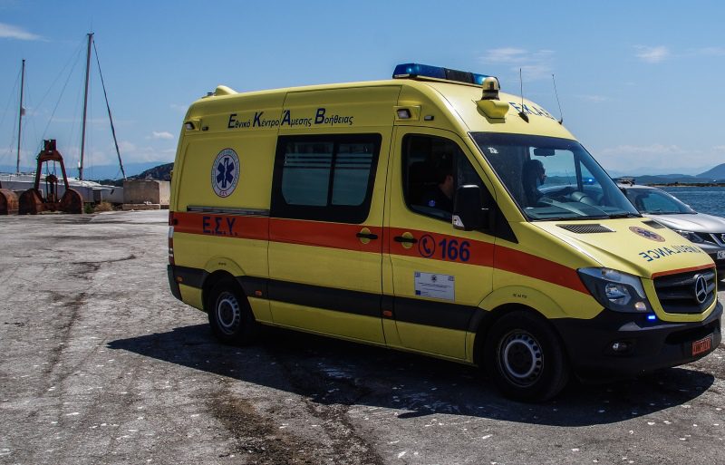 Πόρτο Χέλι: ΙΧ έπεσε στη θάλασσα – στο νοοσοκομείο ο οδηγός