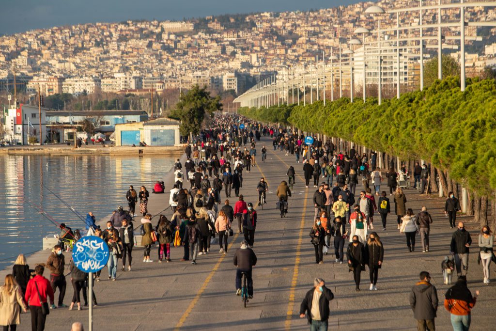 Καπραβέλος: «Βράζουν» όλοι οι νομοί γύρω από τη Θεσσαλονίκη – Η παρέλαση πρέπει να γίνει χωρίς θεατές