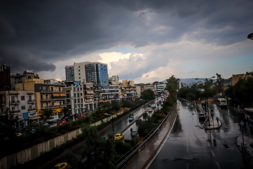 Κακοκαιρία «Μπάλλος»: Ξεκινά από το βράδυ η επιδείνωση του καιρού – Ποιες περιοχές θα «χτυπήσει» το νέο κύμα