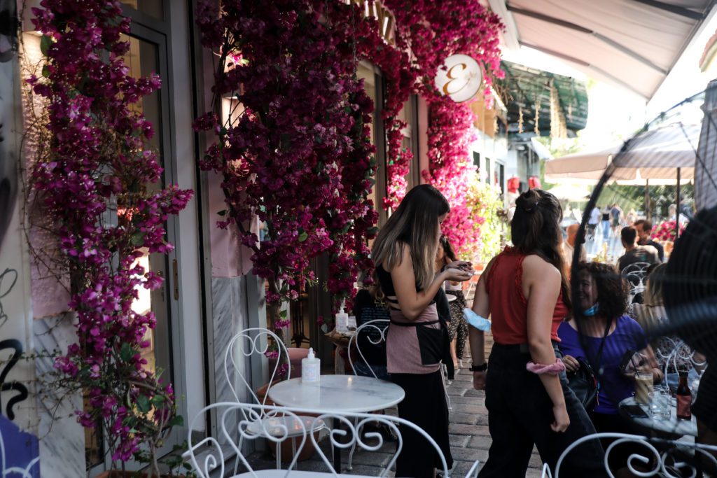 Παυλάκης: Πολύ καλό σενάριο η πανδημία να διαρκέσει έως το 2022 – Να ληφθούν νέα περιοριστικά μέτρα