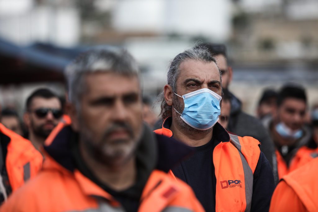 Πειραιάς: Απεργιακή συγκέντρωση για τον θάνατο του εργάτη στην COSCO σήμερα το απόγευμα