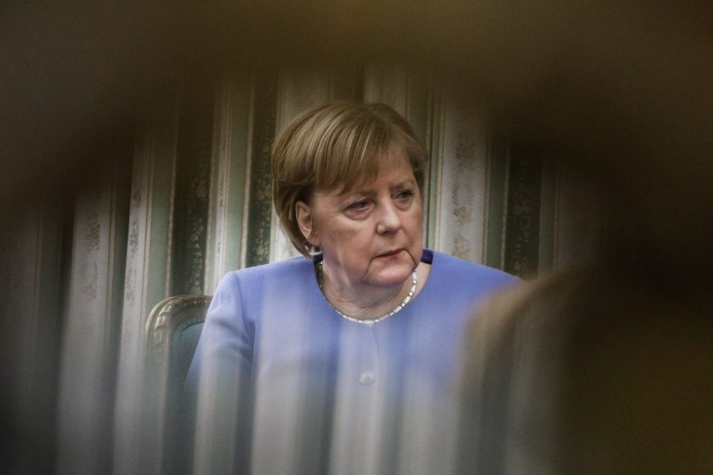 Γερμανικά ΜΜΕ για επίσκεψη Μέρκελ – Der Spiegel: «Θα ζητήσει συγγνώμη από τους Έλληνες;»