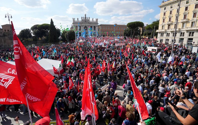 Ιταλία: Διακόσιες χιλιάδες πολίτες πήραν μέρος στην αντιφασιστική κινητοποίηση 
