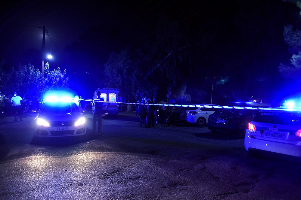 Πυροβολισμοί με έναν βαριά τραυματία στο σταθμό Λαρίσης