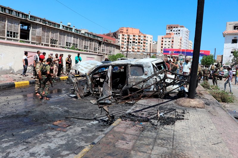 Υεμένη: Επίθεση σε αυτοκινητοπομπή αξιωματούχων – τουλάχιστον 6 νεκροί