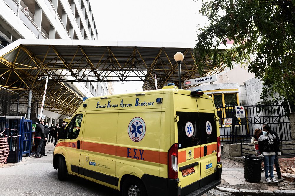 Ηλιόπουλος: Κλείνουν δημόσια νοσοκομεία για να βγάλουν ακόμα περισσότερα χρήματα οι ιδιωτικές κλινικές