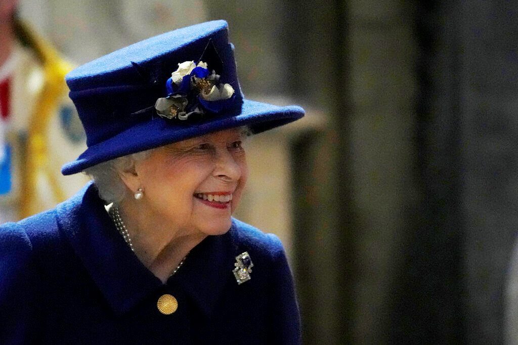 Βρετανία: Η βασίλισσα Ελισάβετ δηλώνει «πολύ νέα στην καρδιά» για το βραβείο της «Ηλικιωμένης της Χρονιάς»