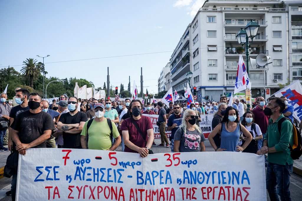 ΕΦΚΑ: Ενας στους τρεις εργαζόμενους στον ιδιωτικό τομέα έχει μισθό €440 καθαρά τον μήνα