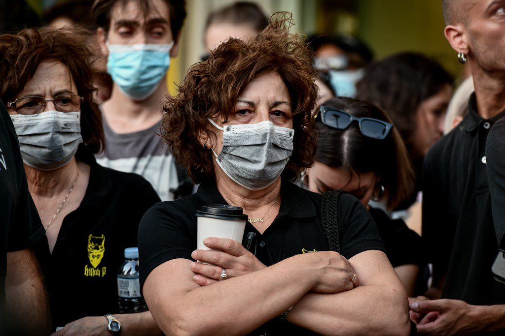 Παρέμβαση από την οικογένεια Φύσσα: Κυβερνητικοί παράγοντες προωθούν την ατζέντα της Χρυσής Αυγής