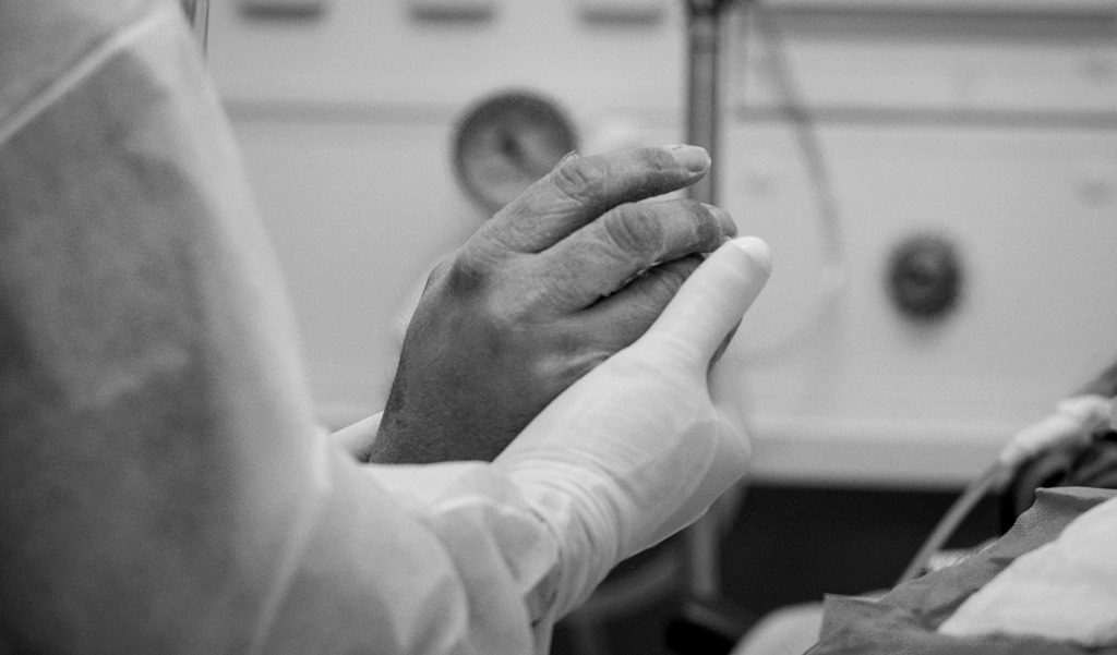 Γιαννάκος: Δεκάδες ασθενείς διασωληνωμένοι εκτός ΜΕΘ – Ούτε μία κενή κλίνη Εντατικής Θεραπείας στη βόρεια Ελλάδα