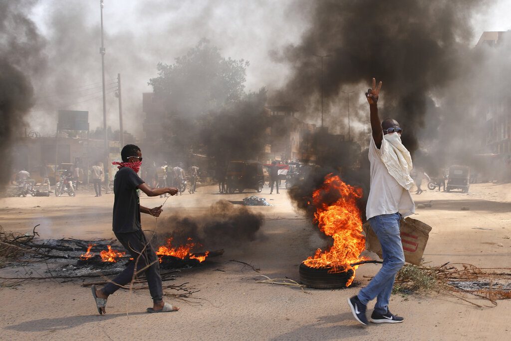 Σε κατάσταση έκτακτης ανάγκης το Σουδάν μετά το πραξικόπημα