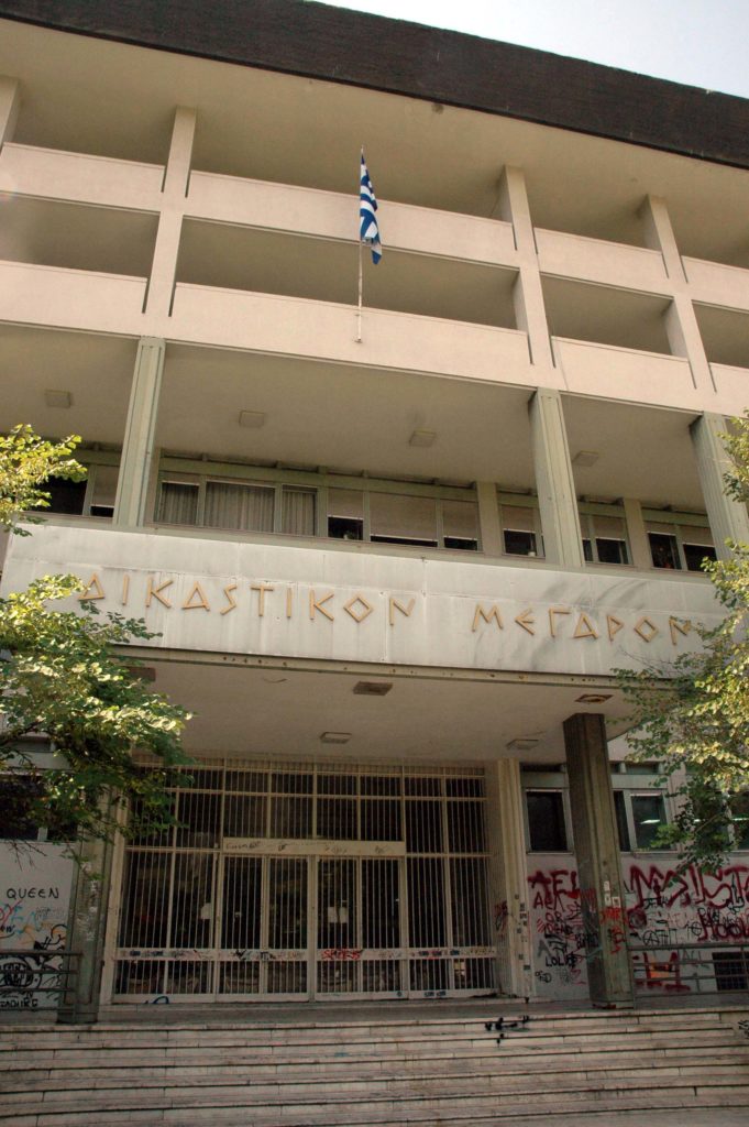 Καταγγελία βιασμού στη Λάρισα: Ποινική δίωξη κατά στελέχους εκπαίδευσης