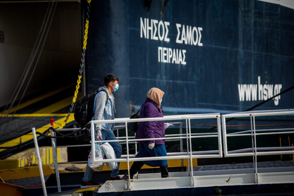 Στο λιμάνι της Χίου προσέκρουσε το επιβατηγό οχηματαγωγό πλοίο Nissos Samos με 299 επιβάτες
