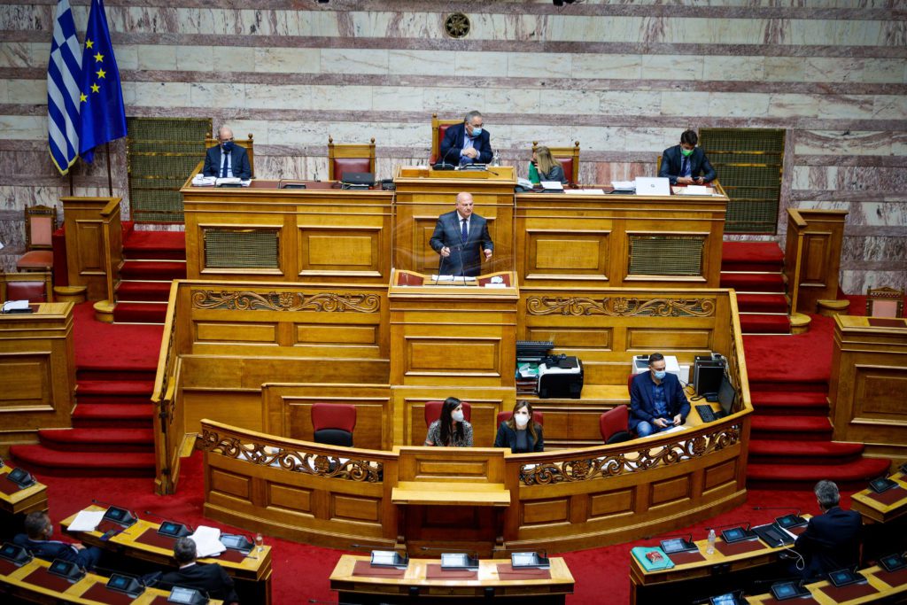 Ξανθόπουλος για Novartis – Gate: Η κυβέρνηση συνελήφθη στη Βουλή με τη «γίδα στη πλάτη» (Video)