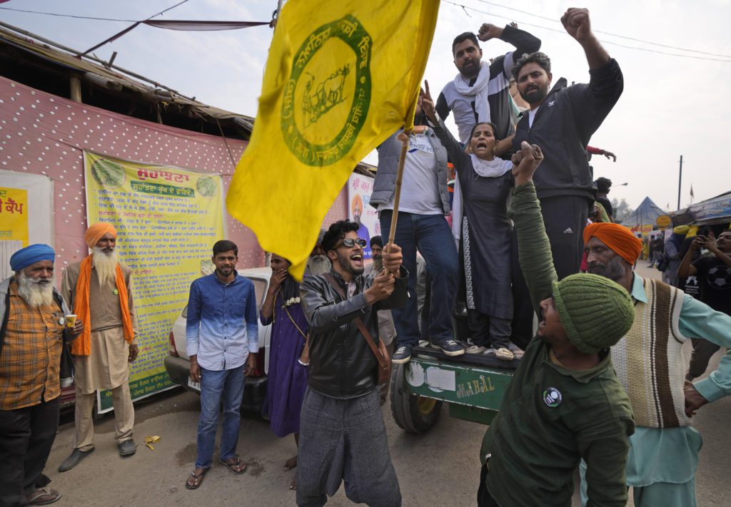 Ινδία: Μεγάλη νίκη των αγροτών μετά από ένα χρόνο κινητοποιήσεων – Το νομοσχέδιο αποσύρεται