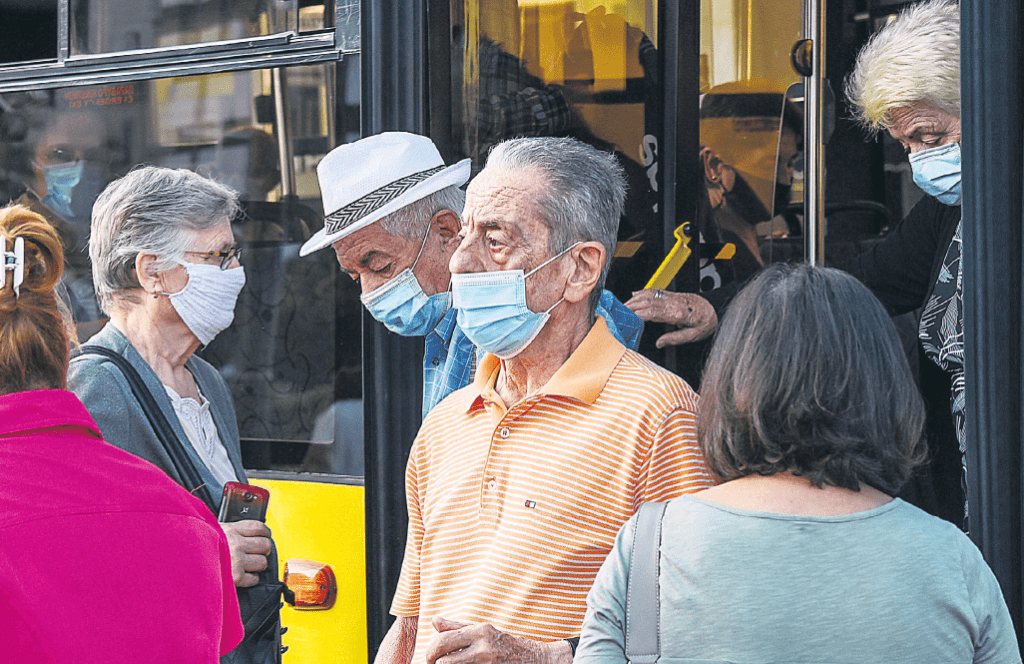 Ρεσιτάλ αντιφάσεων τα μέτρα