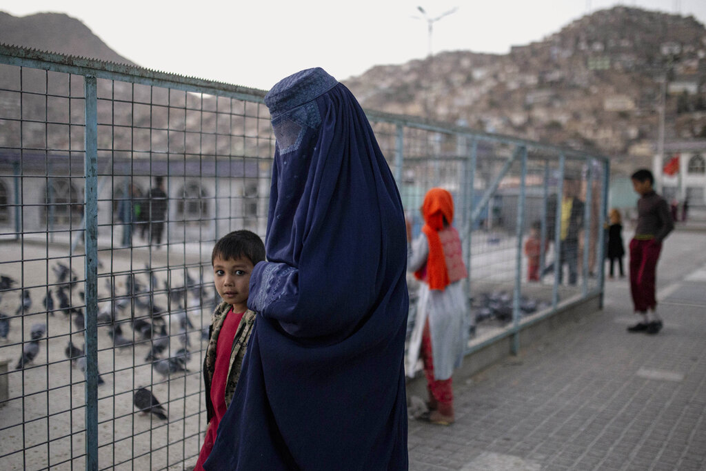 «Στα πρόθυρα οικονομικής κατάρρευσης το Αφγανιστάν» λέει ο Πακιστανός ΥΠΕΞ