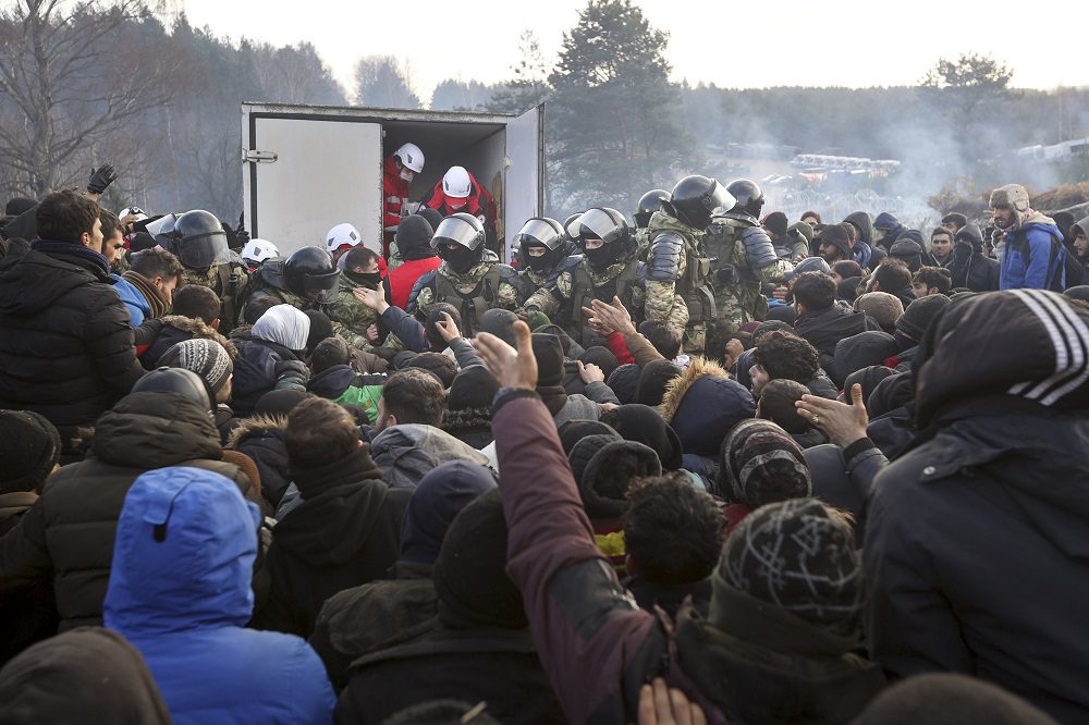Μπάιντεν: «Μεγάλη ανησυχία» για την κρίση στα σύνορα Λευκορωσίας – Πολωνίας