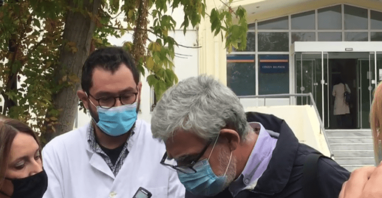 Εξουθενωμένος γιατρός του Γενικού Νοσοκομείου Λάρισας κατέρρευσε μπροστά στις κάμερες (Video)