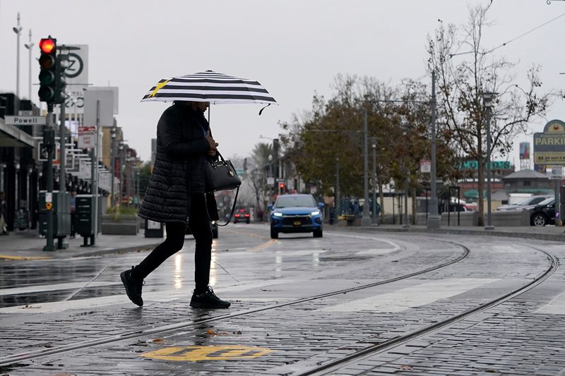 Βροχές και καταιγίδες από αύριο στις περισσότερες περιοχές της χώρας