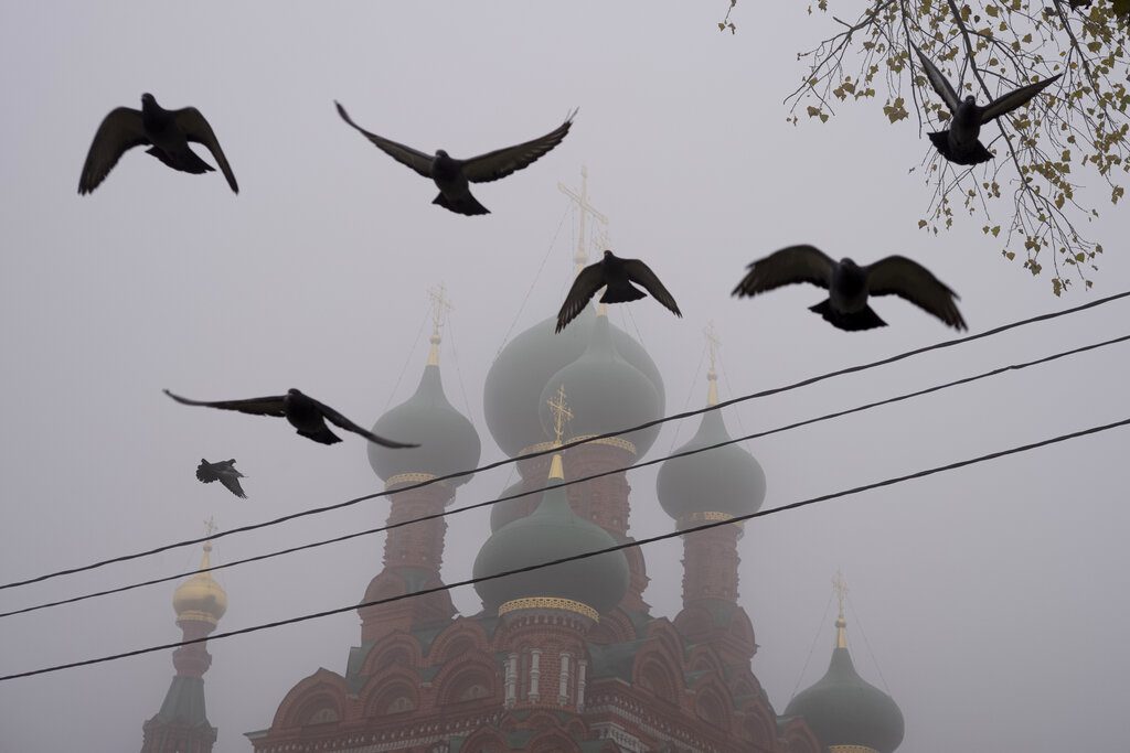 Ρωσία: Πυκνή ομίχλη κάλυψε τη Μόσχα (Photos)