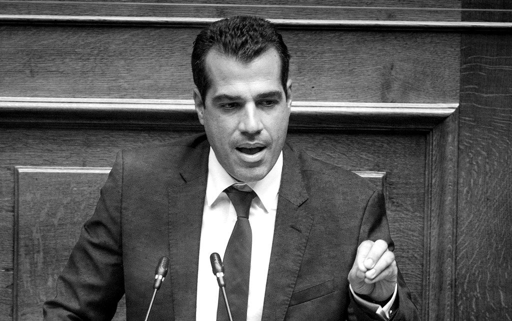 Νέο «ράπισμα» των γιατρών σε Πλεύρη: «Αν θέλει να δει ισχνές μειοψηφίες ας κοιτάξει στον καθρέφτη του»