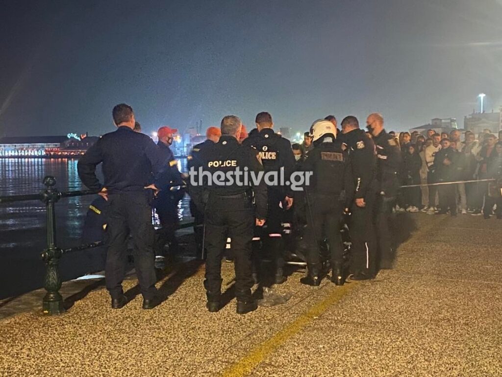 Θεσσαλονίκη: Θρίλερ με ανάσυρση νεκρού άνδρα από τον Θερμαϊκό