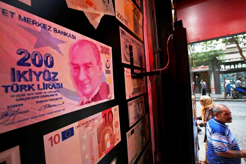 Νέο ρεκόρ υποτίμησης της τουρκικής λίρας